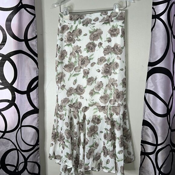 Floral chiffon midi skirt with ruffle hem - Picture 1 of 9